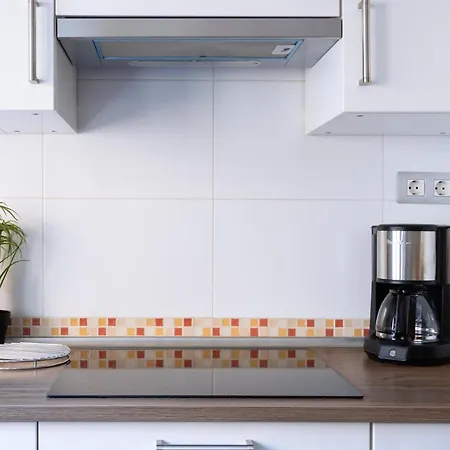 Housingleon - Casa Nueva A 400 Metros De La Plaza Mayor * León