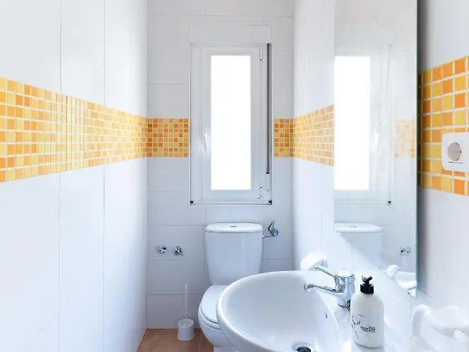 Housingleon - Casa Nueva A 400 Metros De La Plaza Mayor León